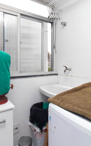 Apartamento à venda com 70m², 3 quartos e sem vagaCozinha e Área de Serviço
