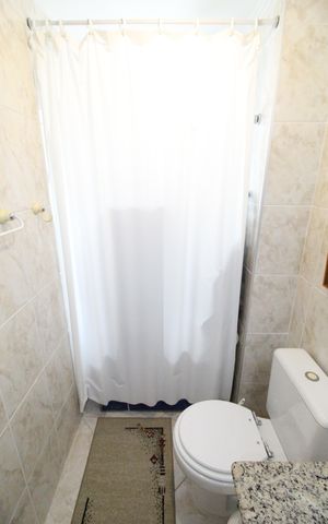Apartamento para alugar com 73m², 2 quartos e 2 vagasBanheiro