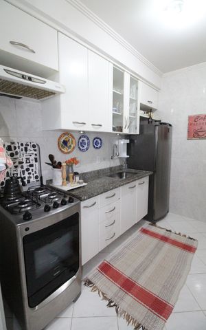 Apartamento para alugar com 73m², 2 quartos e 2 vagasCozinha