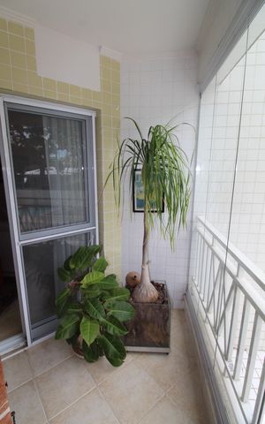 Apartamento para alugar com 73m², 2 quartos e 2 vagasSacada da Sala