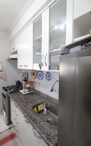 Apartamento para alugar com 73m², 2 quartos e 2 vagasCozinha