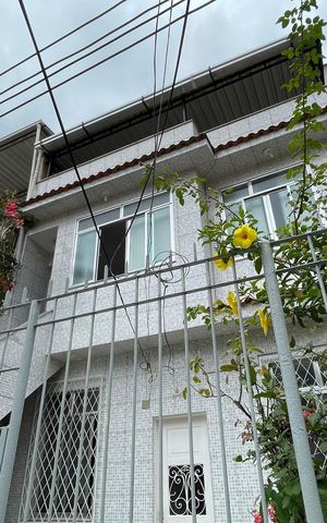 Casa para alugar com 135m², 2 quartos e sem vaga Casa para alugar com 135m², 2 quartos e sem vagaFachada