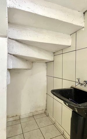 Casa para alugar com 36m², 1 quarto e sem vaga Casa para alugar com 36m², 1 quarto e sem vagaÁrea de Serviço