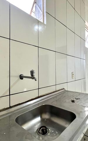Casa para alugar com 36m², 1 quarto e sem vaga Casa para alugar com 36m², 1 quarto e sem vagaSala/Cozinha