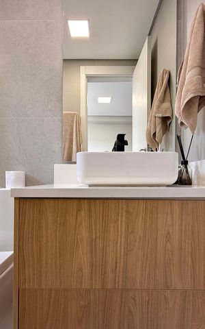 Apartamento à venda com 44m², 2 quartos e 1 vaga Apartamento à venda com 44m², 2 quartos e 1 vagaBanheiro Suíte