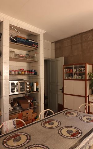 Casa à venda com 180m², 3 quartos e 4 vagasCozinha 