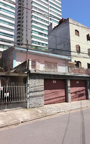 Casa à venda com 180m², 3 quartos e 4 vagasFachada 