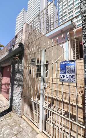 Casa à venda com 180m², 3 quartos e 4 vagasFachada 