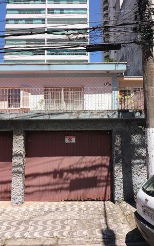 Casa à venda com 180m², 3 quartos e 4 vagasFachada 
