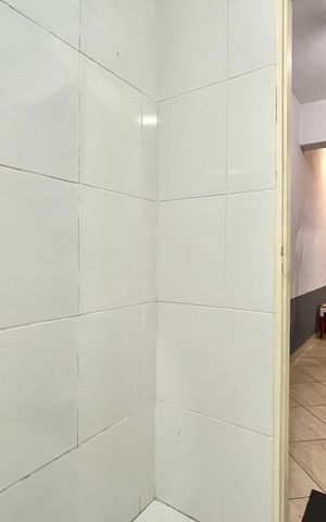 Casa à venda com 128m², 3 quartos e 4 vagas Casa à venda com 128m², 3 quartos e 4 vagasBanheiro do Porão