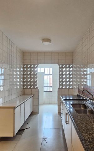 Apartamento para alugar com 160m², 3 quartos e 2 vagas Apartamento para alugar com 160m², 3 quartos e 2 vagasCozinha