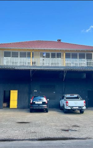 Casa para alugar com 129m², 3 quartos e 2 vagas Casa para alugar com 129m², 3 quartos e 2 vagasFachada