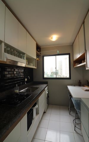 Apartamento à venda com 70m², 2 quartos e 2 vagasCozinha e Área de Serviço
