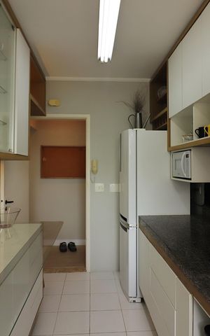 Apartamento à venda com 70m², 2 quartos e 2 vagasCozinha e Área de Serviço