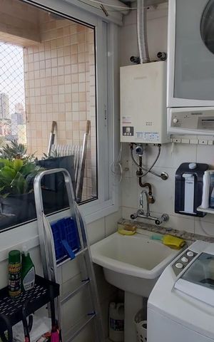 Apartamento à venda com 105m², 3 quartos e 2 vagas Apartamento à venda com 105m², 3 quartos e 2 vagasÁrea de Serviço
