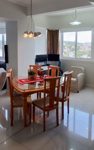 Apartamento à venda com 105m², 3 quartos e 2 vagas Apartamento à venda com 105m², 3 quartos e 2 vagasSala de Jantar