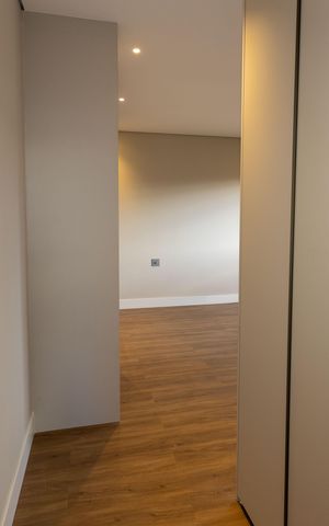 Casa de condomínio à venda com 480m², 5 quartos e 4 vagasSuíte 4