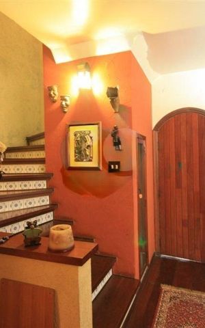 Casa à venda com 238m², 5 quartos e 2 vagas