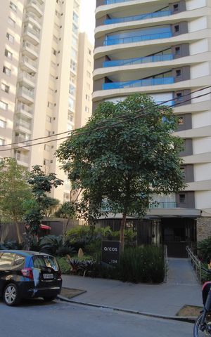 Apartamento à venda com 152m², 3 quartos e 2 vagasFachada