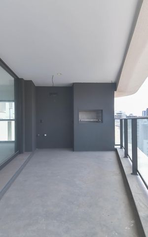 Apartamento à venda com 152m², 3 quartos e 2 vagasVaranda