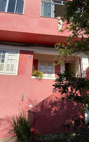 Casa à venda com 65m², 2 quartos e sem vaga