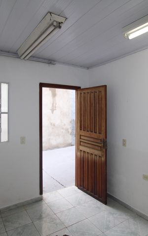 Casa à venda com 160m², 2 quartos e 1 vagaÁrea de Serviço - Quarto