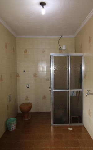 Casa à venda com 160m², 2 quartos e 1 vagaBanheiro 2