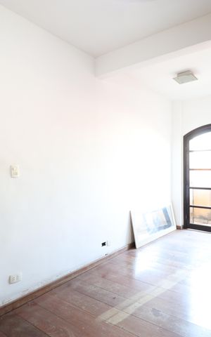Casa à venda com 300m², 6 quartos e 2 vagasSuíte 1
