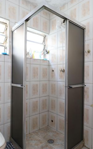 Casa à venda com 300m², 6 quartos e 2 vagasBanheiro Social