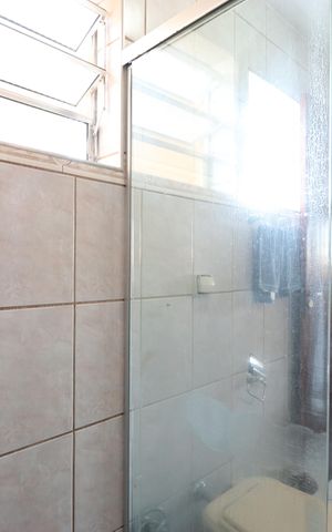 Casa à venda com 300m², 6 quartos e 2 vagasBanheiro da Suíte 2