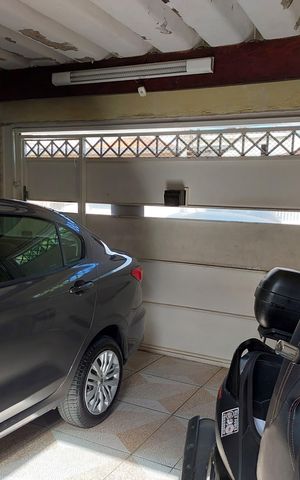 Casa à venda com 137m², 3 quartos e 2 vagas Casa à venda com 137m², 3 quartos e 2 vagasÁrea Externa