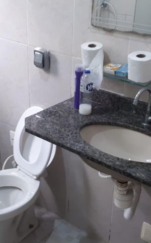 Casa à venda com 137m², 3 quartos e 2 vagas Casa à venda com 137m², 3 quartos e 2 vagasBanheiro