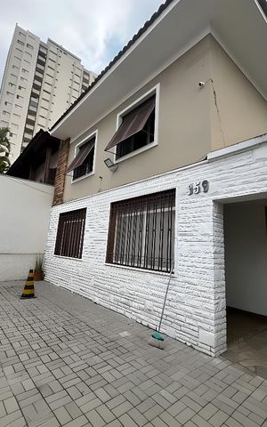 Casa para alugar com 300m², 3 quartos e 10 vagas