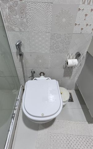 Apartamento à venda com 130m², 3 quartos e 3 vagas Apartamento à venda com 130m², 3 quartos e 3 vagasSuíte - Banheiro