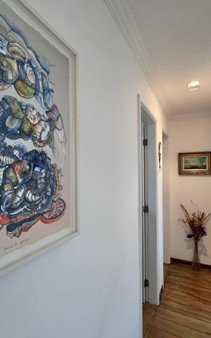 Apartamento à venda com 130m², 3 quartos e 3 vagas Apartamento à venda com 130m², 3 quartos e 3 vagasCorredor