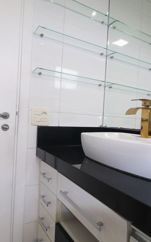 Apartamento à venda com 135m², 4 quartos e 2 vagasBanheiro da Suíte