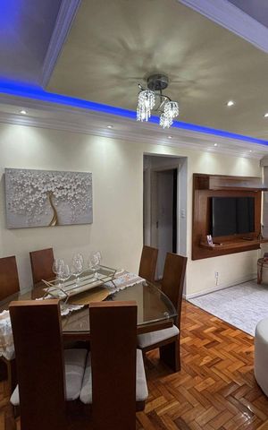 Apartamento à venda com 70m², 2 quartos e 1 vaga Apartamento à venda com 70m², 2 quartos e 1 vagaSala