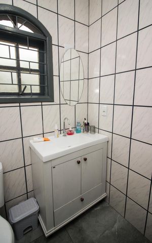 Casa à venda com 210m², 2 quartos e 5 vagasBanheiro Social