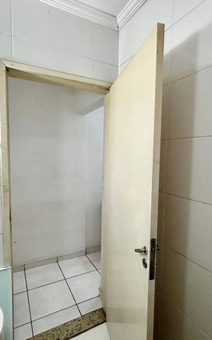 Casa à venda com 292m², 5 quartos e 4 vagasBanheiro 1