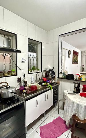 Casa à venda com 292m², 5 quartos e 4 vagasCozinha