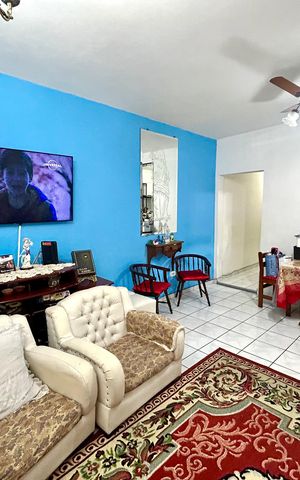 Casa à venda com 292m², 5 quartos e 4 vagasSala