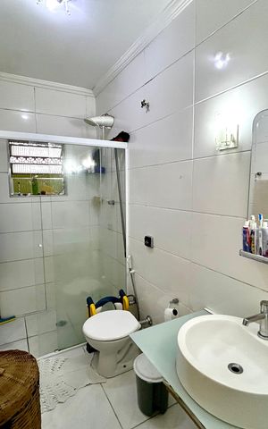 Casa à venda com 292m², 5 quartos e 4 vagasBanheiro 1