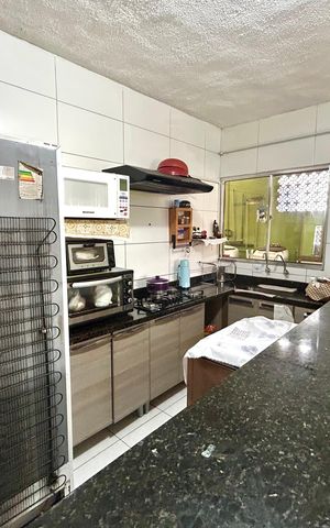 Casa à venda com 292m², 5 quartos e 4 vagasCozinha