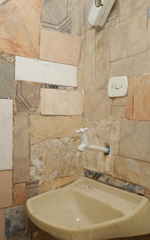 Casa para alugar com 30m², 1 quarto e sem vagaBanheiro