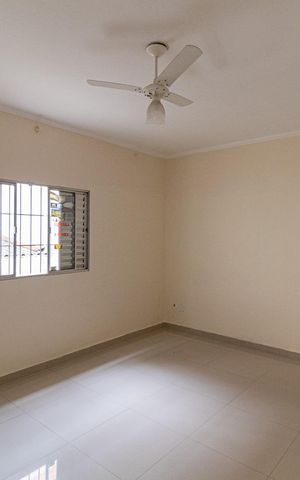 Casa para alugar com 230m², 3 quartos e 1 vagaQuarto 2
