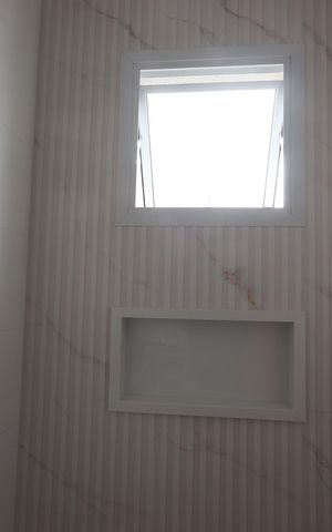 Casa à venda com 107m², 3 quartos e 3 vagasBanheiro da Suíte