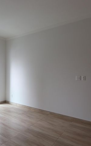 Casa à venda com 107m², 3 quartos e 3 vagasSuíte
