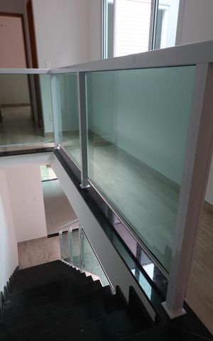 Casa à venda com 107m², 3 quartos e 3 vagasHall dos Quartos