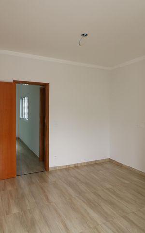 Casa à venda com 107m², 3 quartos e 3 vagasSuíte