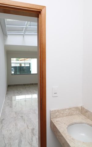 Casa à venda com 107m², 3 quartos e 3 vagasLavabo